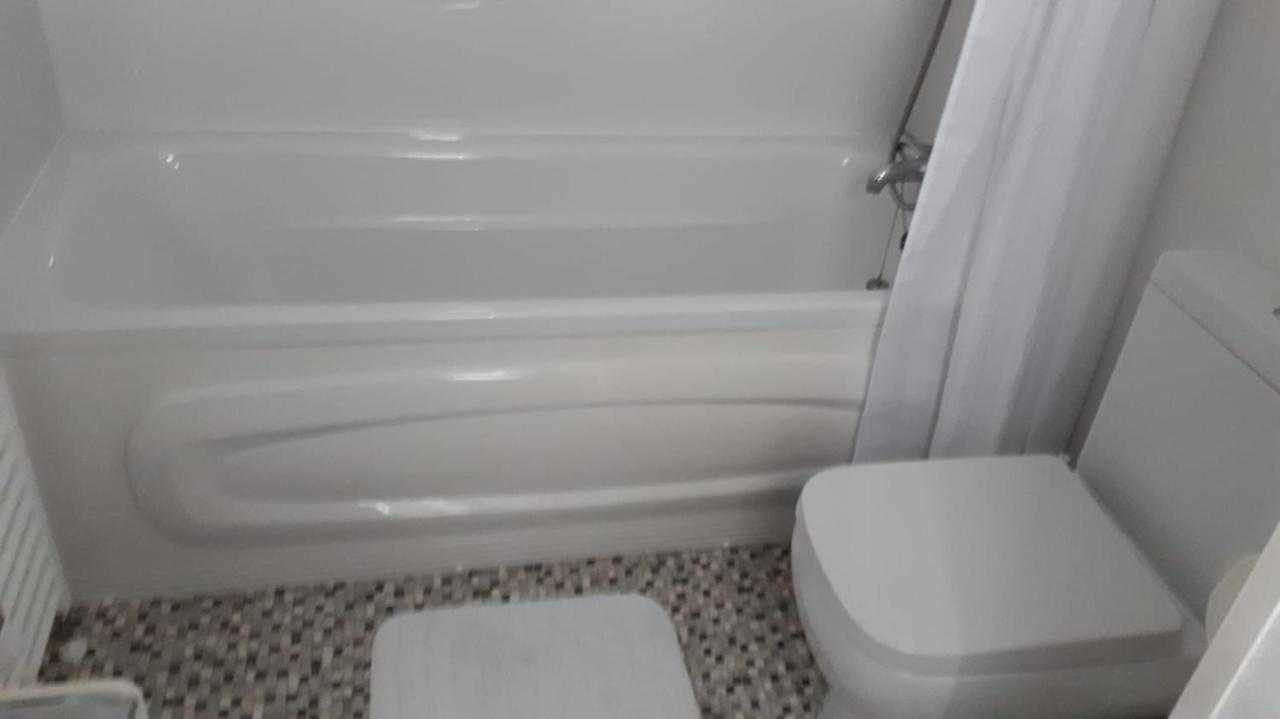 Campsite Summer Lovely Big Caravan In Hastings Sleeps 6 Free Wifi In Caravan *