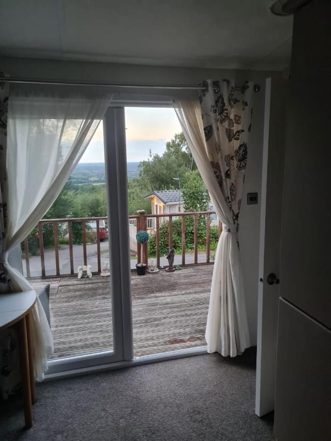 Summer Lovely Big Caravan In Hastings Sleeps 6 Free Wifi In Caravan Campsite