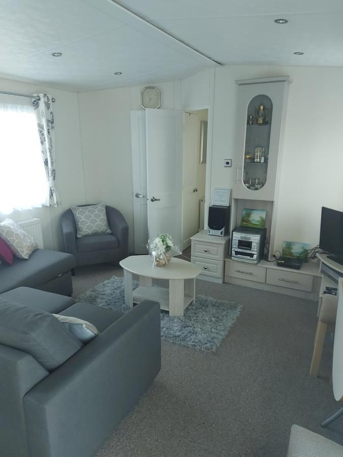 Summer Lovely Big Caravan In Hastings Sleeps 6 Free Wifi In Caravan Campsite *