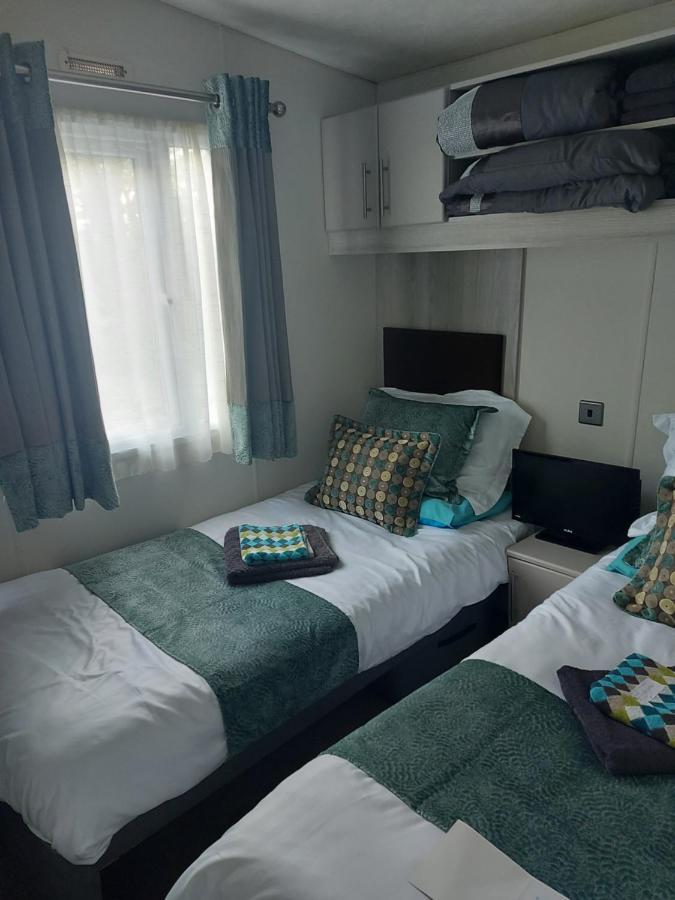 Summer Lovely Big Caravan In Hastings Sleeps 6 Free Wifi In Caravan *